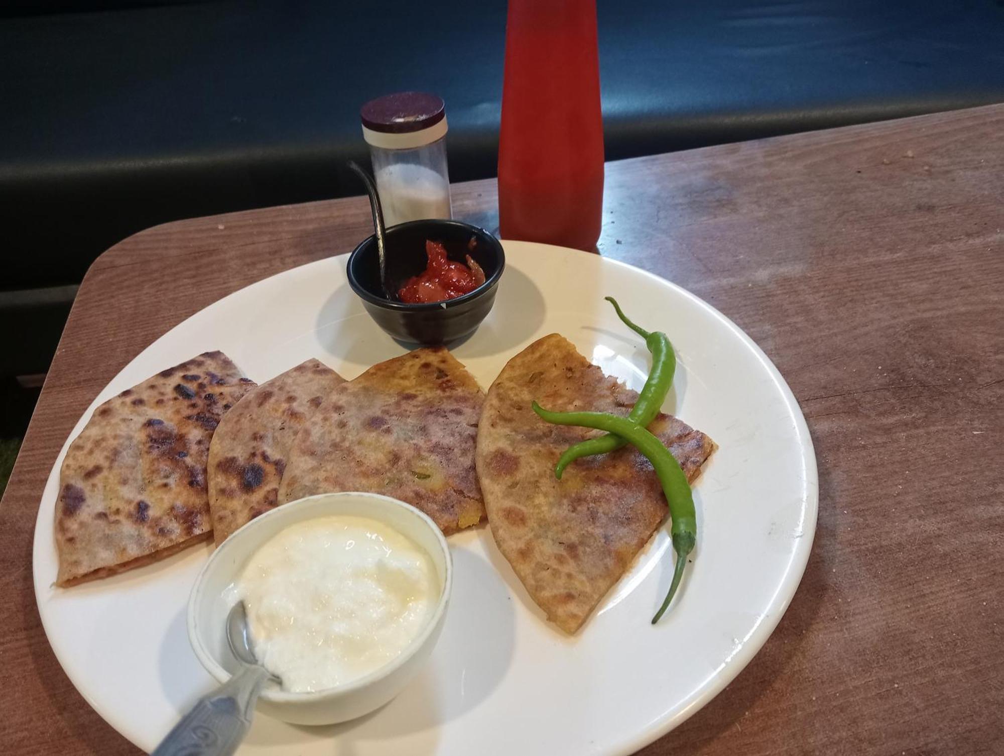 Hotel Avadh Palace, Subhash Bridge, Rto Circle, אחמדאבאד מראה חיצוני תמונה